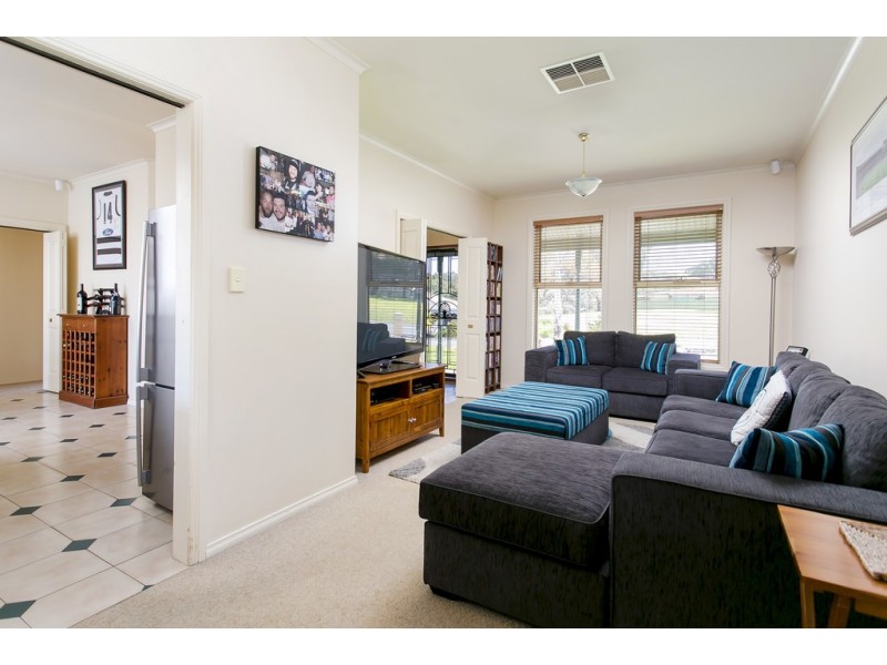 24 Abberton Street, Flagstaff Hill SA 5159