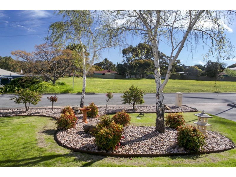 24 Abberton Street, Flagstaff Hill SA 5159