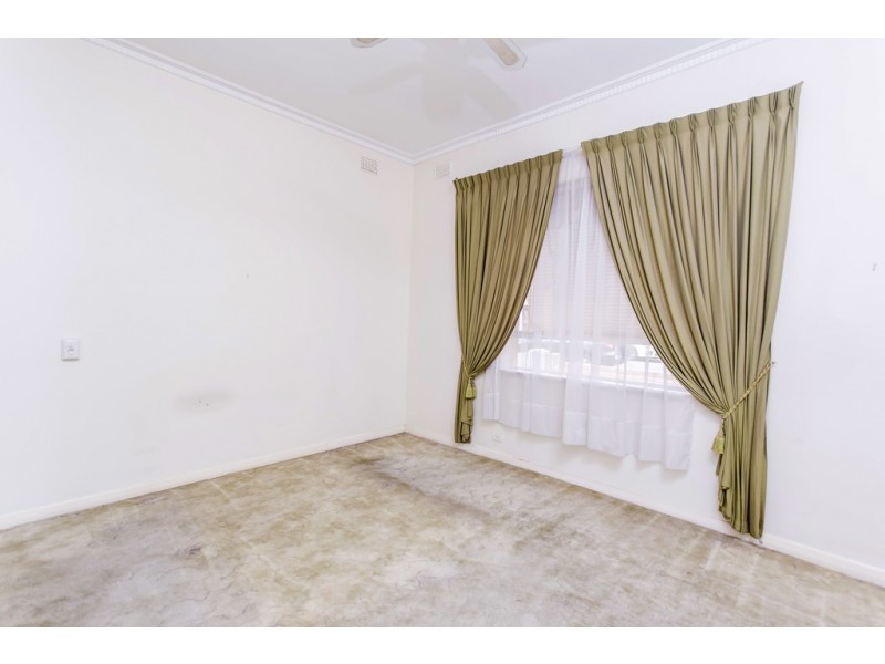 38 John Street, Flinders Park SA 5025
