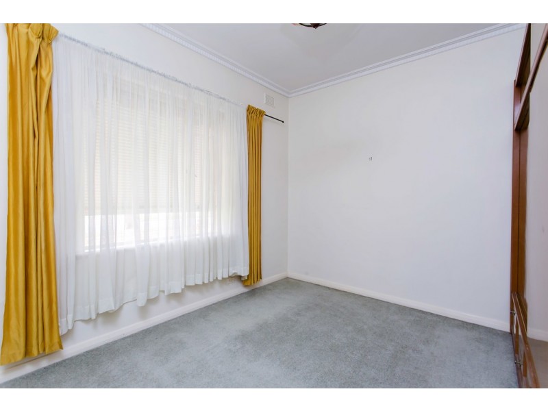 38 John Street, Flinders Park SA 5025