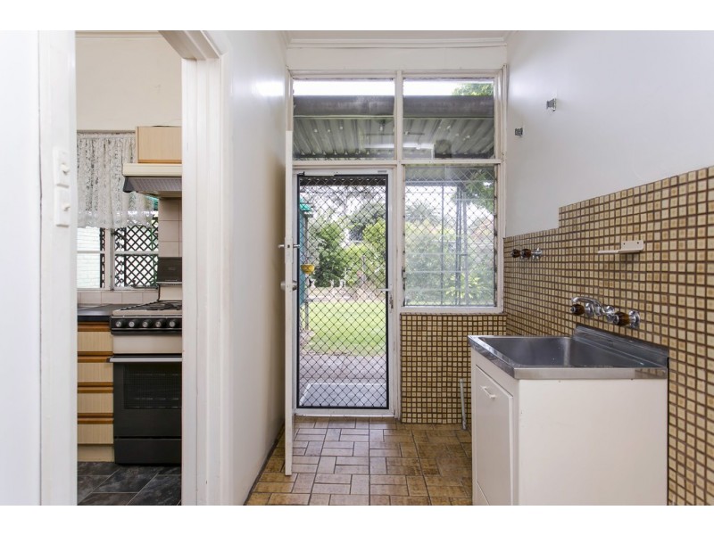 38 John Street, Flinders Park SA 5025