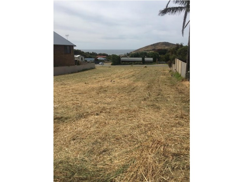 3 DAVIES STREET, Encounter Bay SA 5211