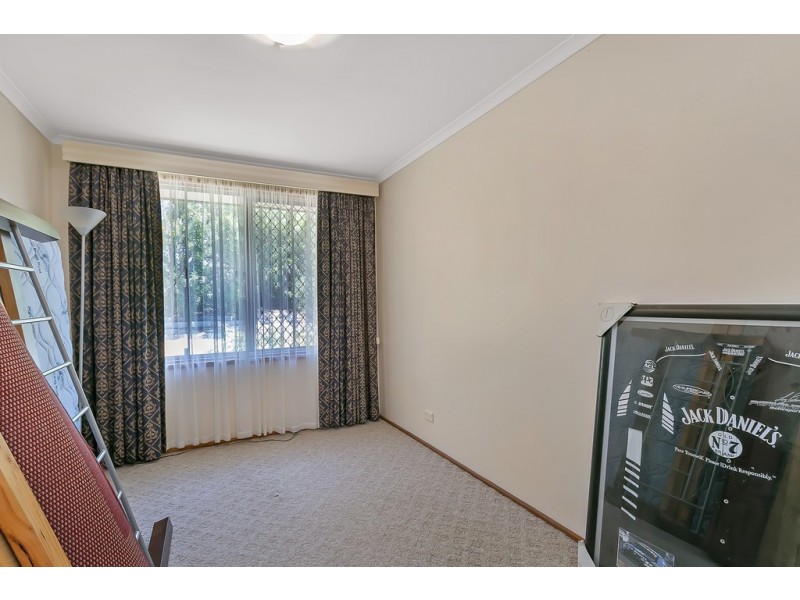 25 Fraser Avenue, Happy Valley SA 5159