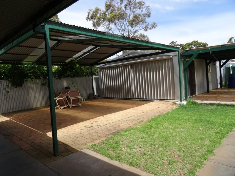 38 DWYER ROAD, Oaklands Park SA 5046