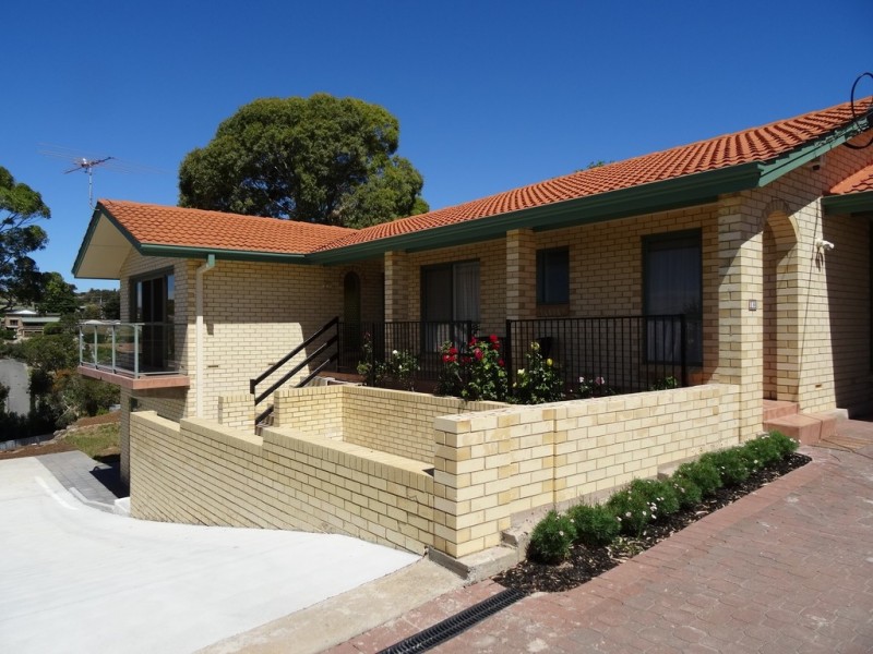 18 WEST STREET, Seacliff Park SA 5049