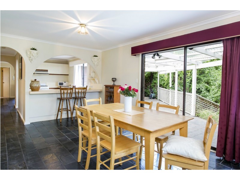 5 Christopher Grove, O’halloran Hill SA 5158