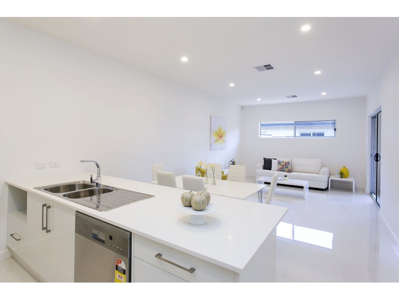 4A KINGSTON AVENUE, Seacombe Gardens SA 5047