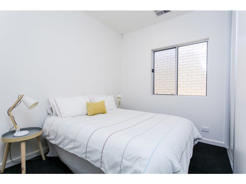 4A KINGSTON AVENUE, Seacombe Gardens SA 5047