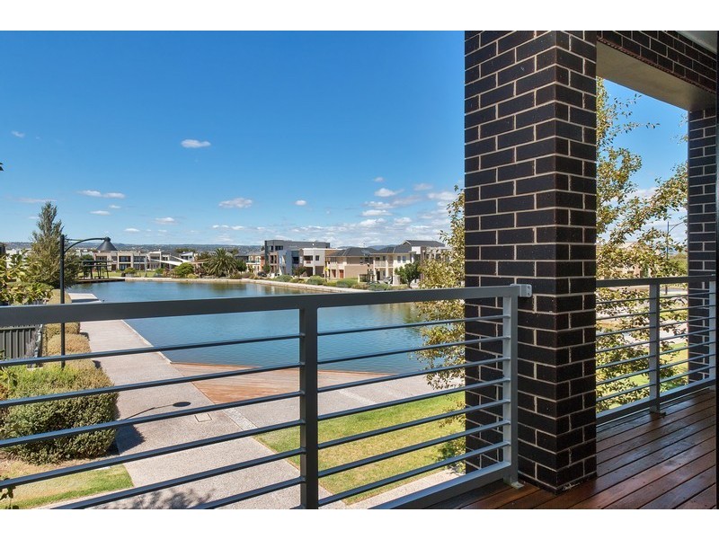 6 Chianti Lane, Mawson Lakes SA 5095