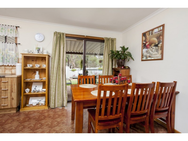 21 Lorne Crescent, Huntfield Heights SA 5163