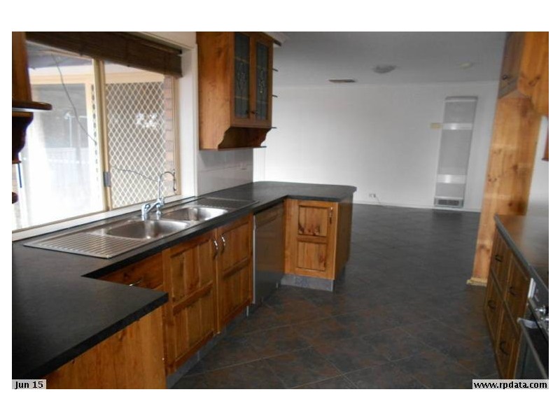 30 NEEANGARRA CRESCENT, Hallett Cove SA 5158