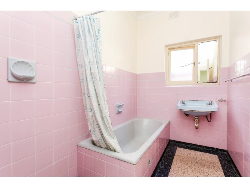 28 Dalkeith Avenue, Dover Gardens SA 5048