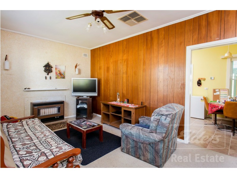 13 Doradilla Avenue, Seacombe Gardens SA 5047