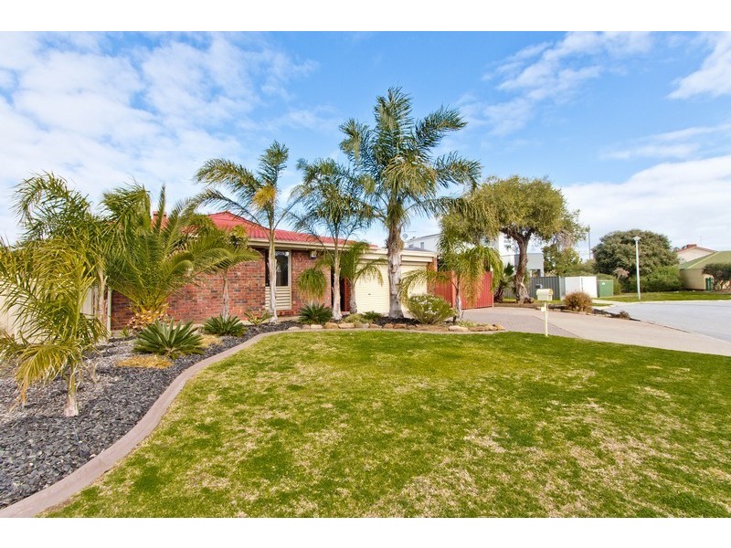 15 HURON GROVE, West Lakes SA 5021