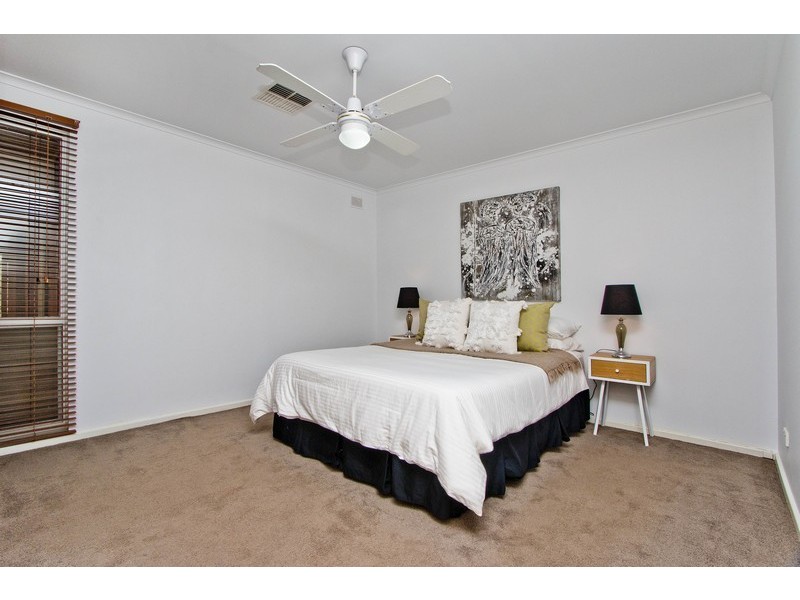 15 HURON GROVE, West Lakes SA 5021