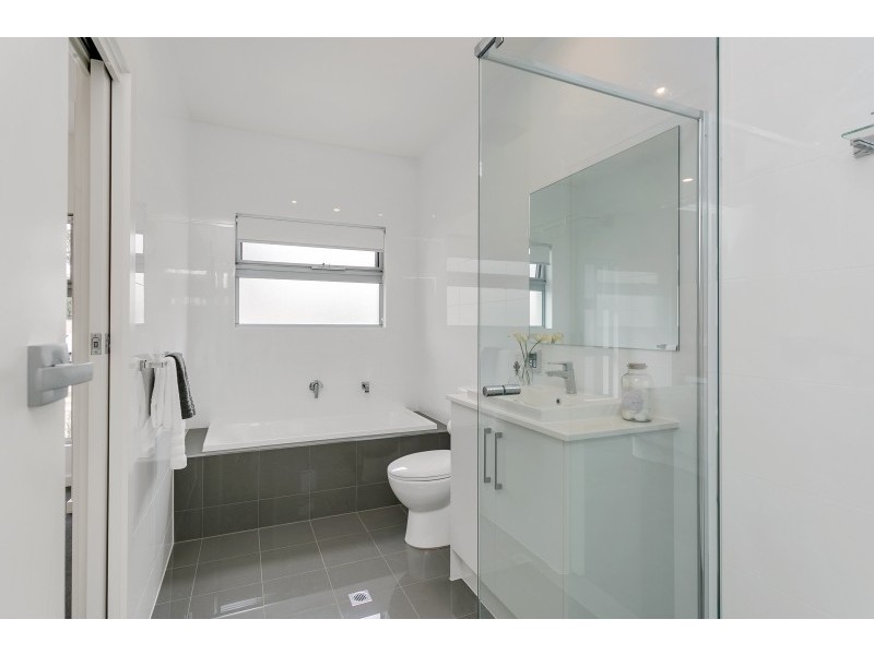 15A Scarborough Terrace, Dover Gardens SA 5048