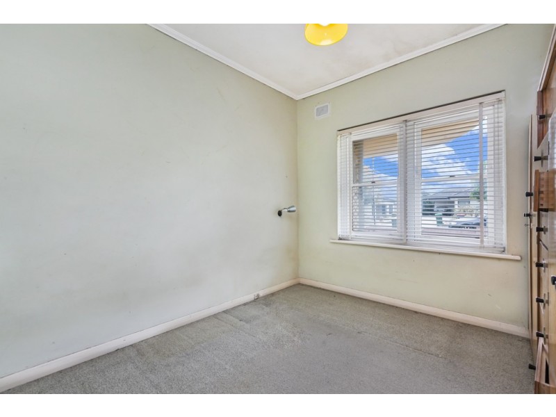 4 Ophir Crescent, Seacliff Park SA 5049