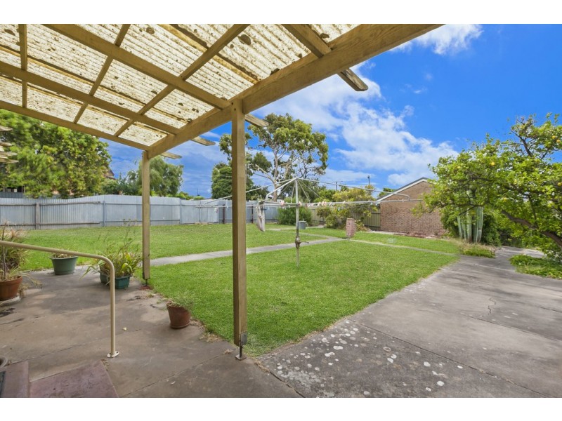 4 Ophir Crescent, Seacliff Park SA 5049