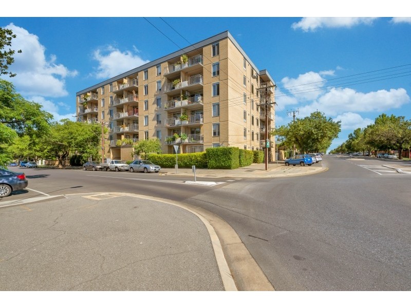 2 103 Strangways Tce, North Adelaide SA 5006