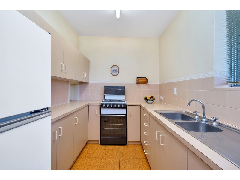 2 103 Strangways Tce, North Adelaide SA 5006