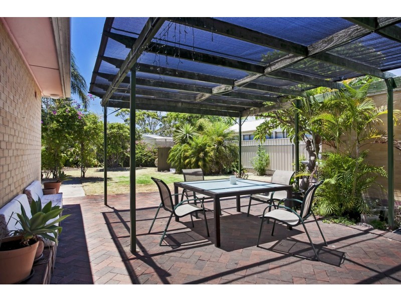 18 Downing Street, Hove SA 5048