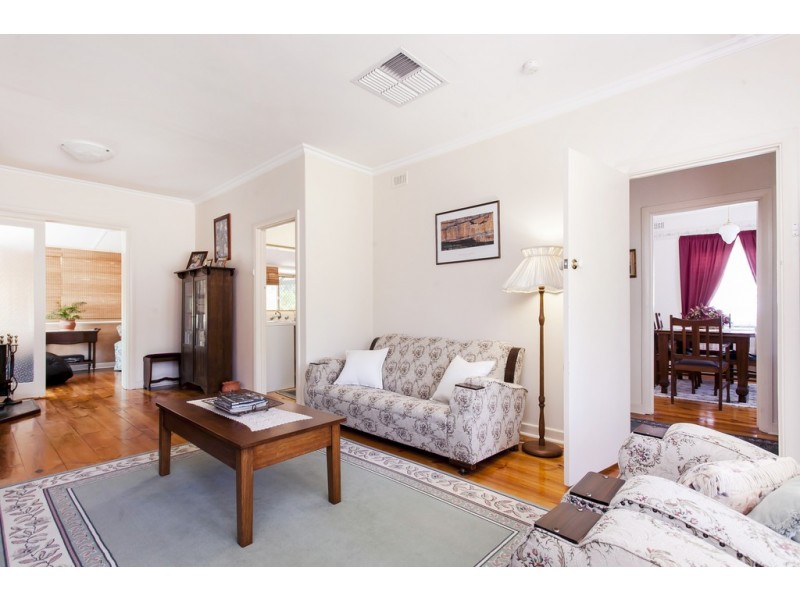 3 Railway Terrace, Hove SA 5048