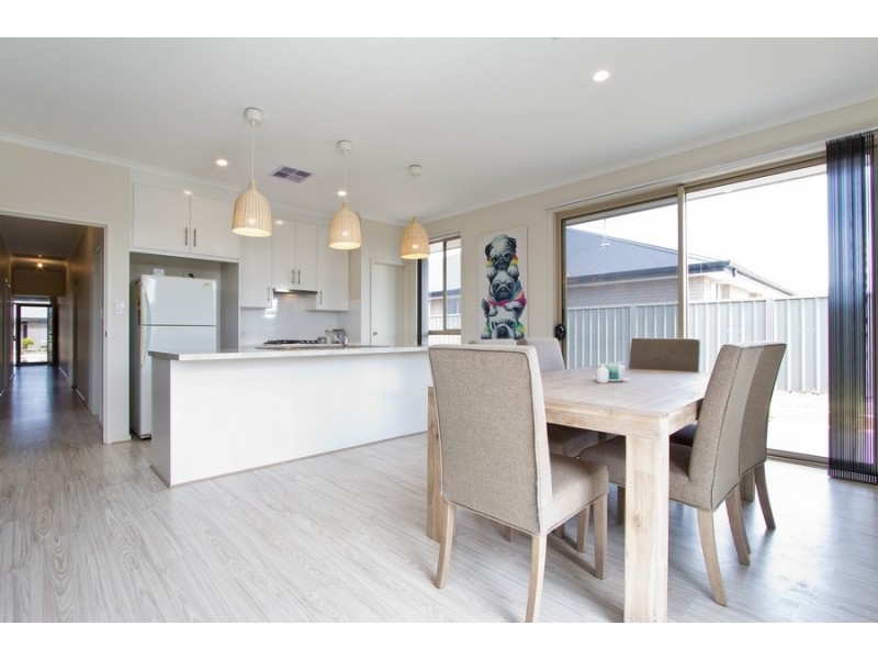 8 Castleton Street, Virginia SA 5120