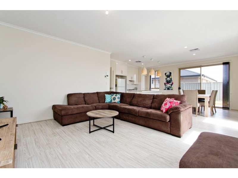 8 Castleton Street, Virginia SA 5120