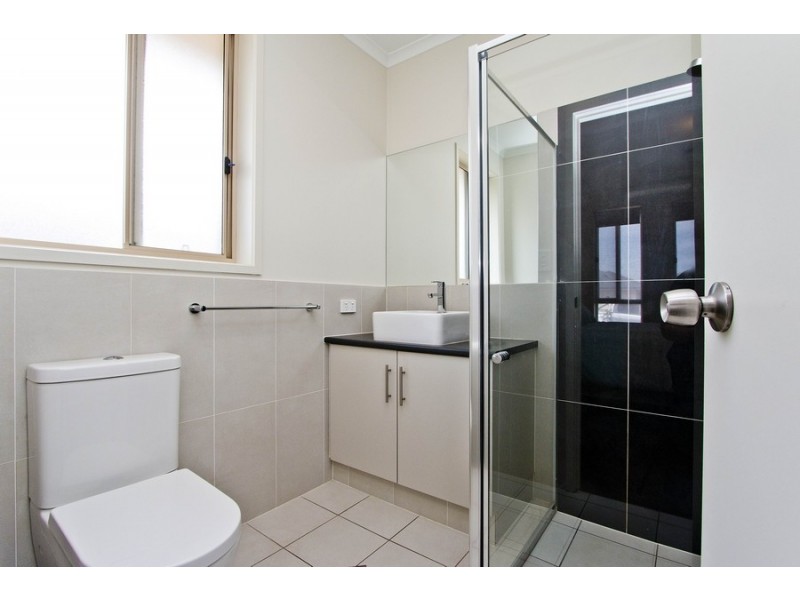 8 Castleton Street, Virginia SA 5120