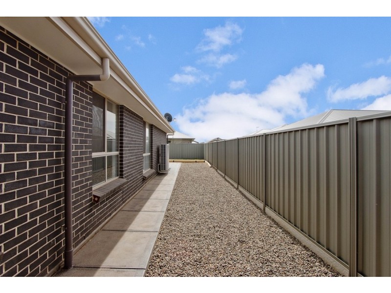 8 Castleton Street, Virginia SA 5120