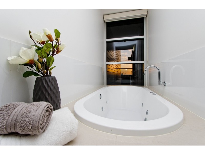 204/356 Seaview Road, Henley Beach SA 5022