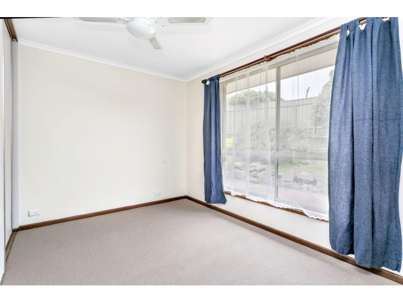 24 Lorne Crescent, Huntfield Heights SA 5163