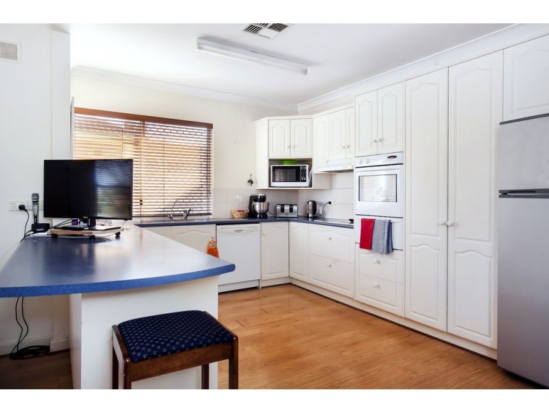 68 Bradley Grove, Mitchell Park SA 5043