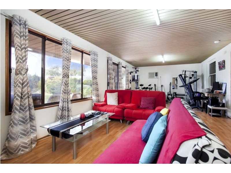 68 Bradley Grove, Mitchell Park SA 5043