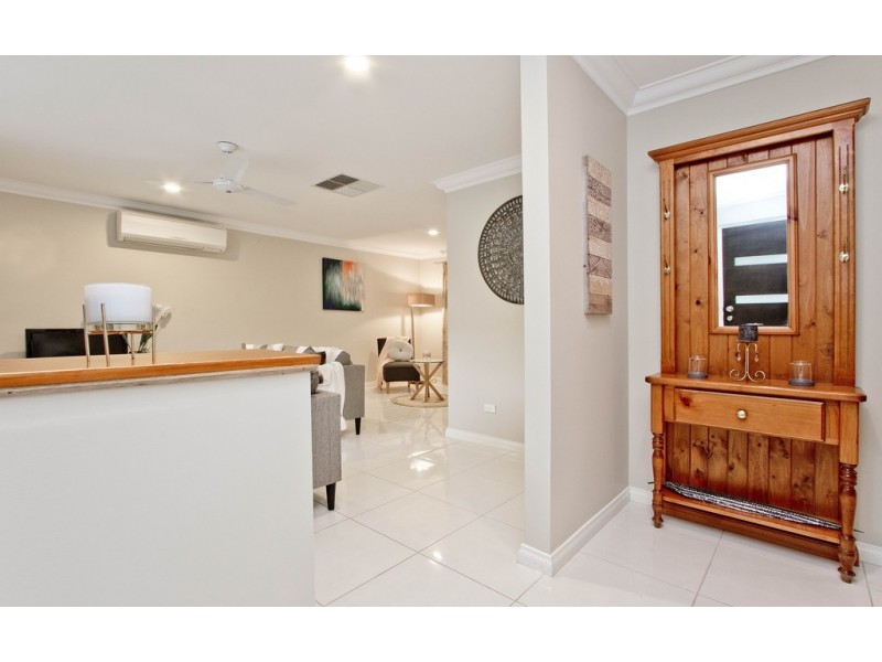 10 St James Street, Woodcroft SA 5162