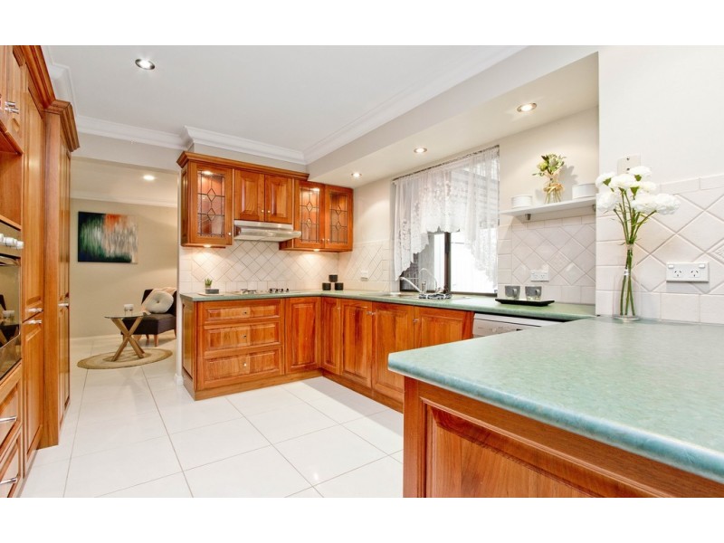 10 St James Street, Woodcroft SA 5162