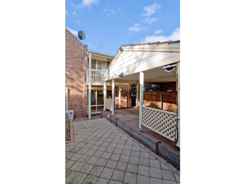 18 Brookside Road, Darlington SA 5047