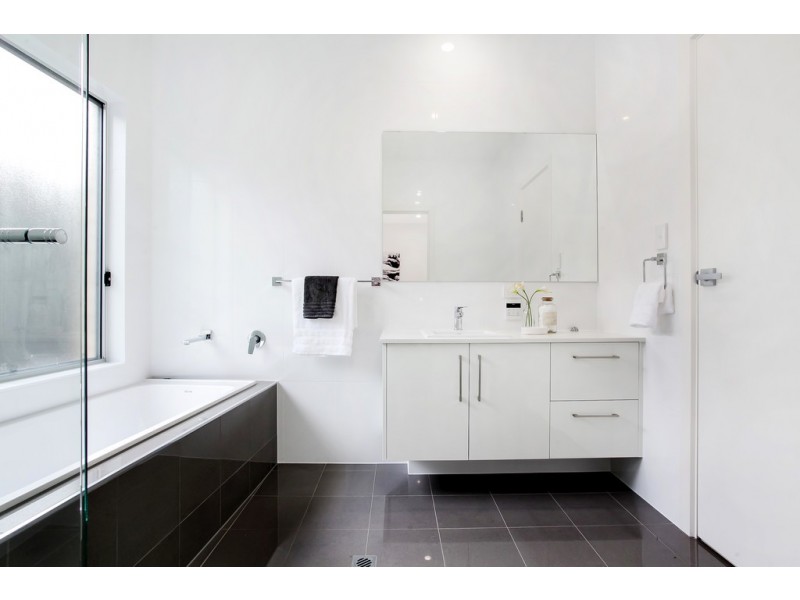 17 Ella Street, Dover Gardens SA 5048