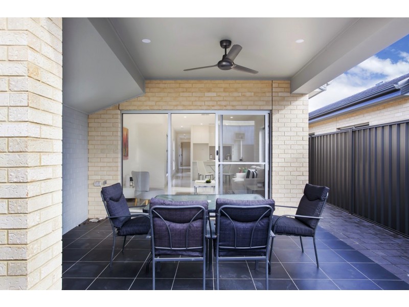 17 Ella Street, Dover Gardens SA 5048