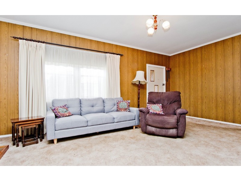 37 Fawnbrake Crescent, West Beach SA 5024