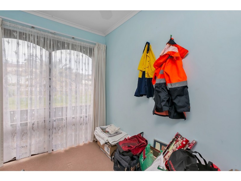 13 Marsden Place, Huntfield Heights SA 5163