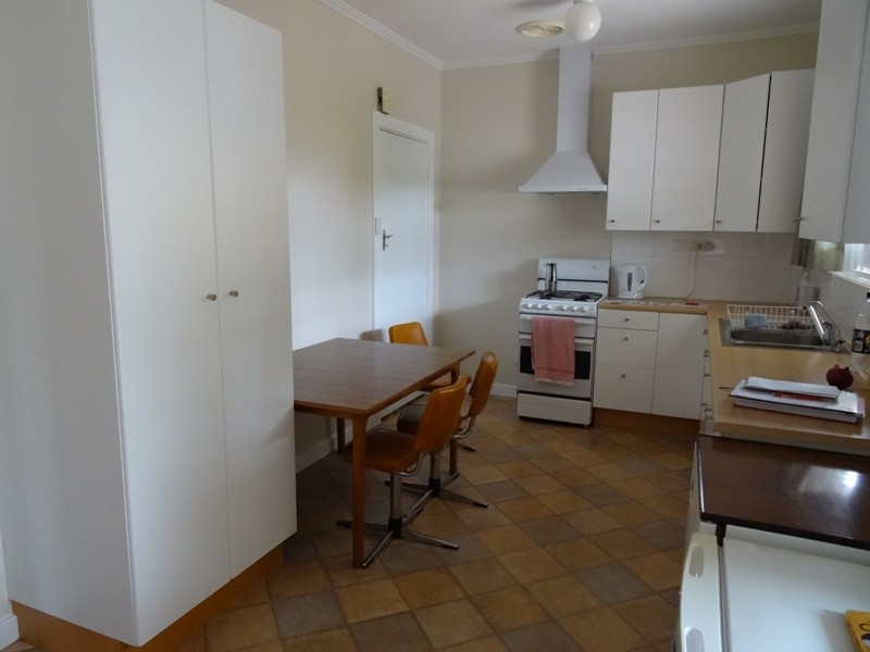 14 Railway Terrace, Hove SA 5048