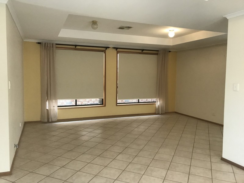 43A DUNROBIN ROAD, Hove SA 5048