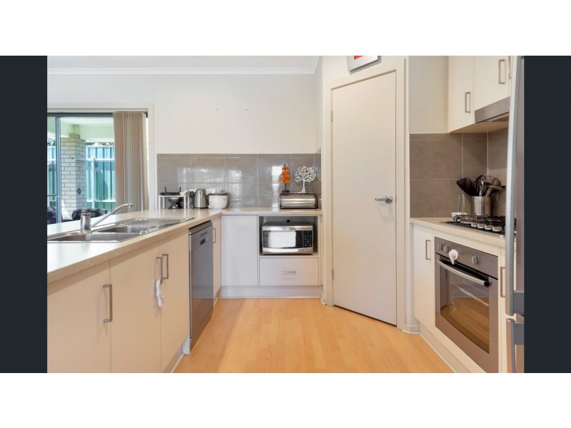 1 106 ACRE AVENUE, Morphett Vale SA 5162