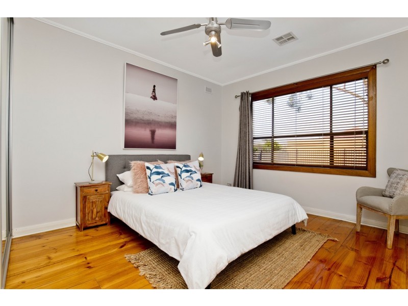 15 Farr Street, Woodville North SA 5012