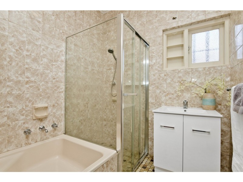 15 Farr Street, Woodville North SA 5012