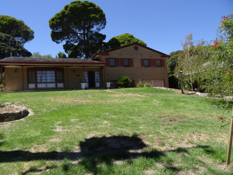 15 COREEGA AVENUE, Springfield SA 5062