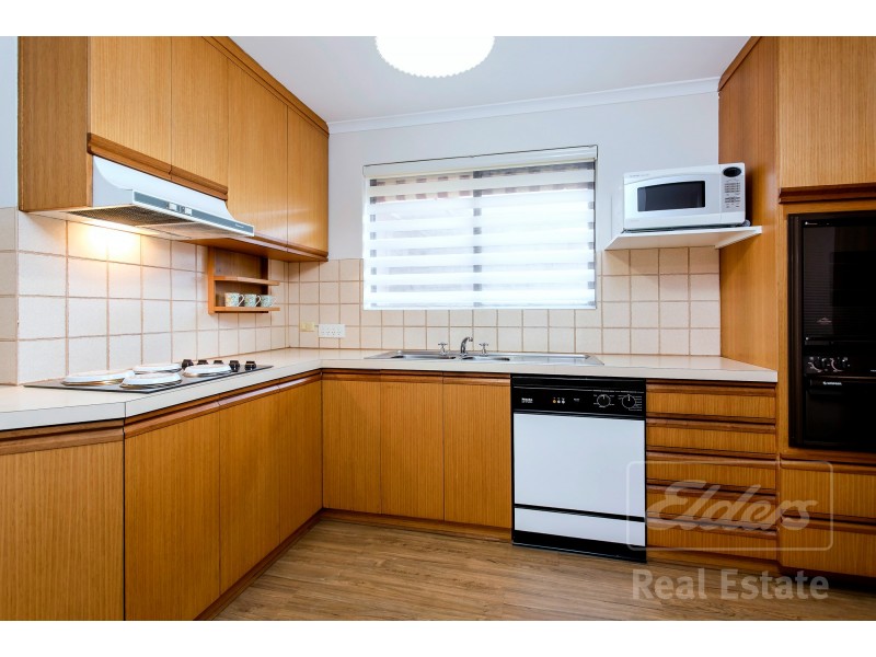 2/15 Essex Street, Brighton SA 5048