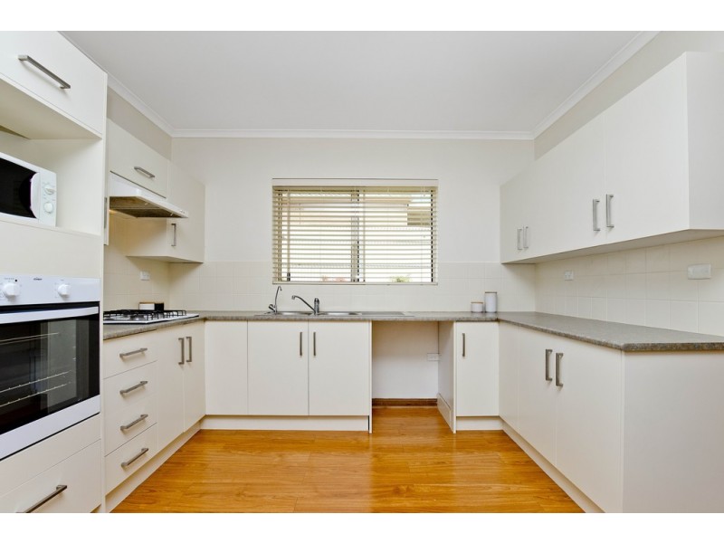 2/16 Stewart Street, South Brighton SA 5048