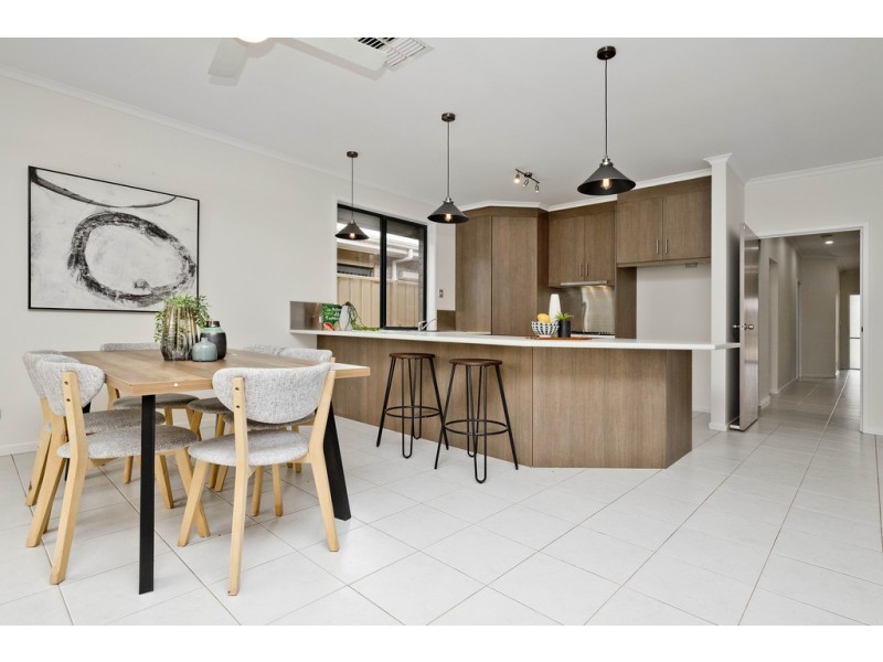 2A Florey Street, Seaton SA 5023